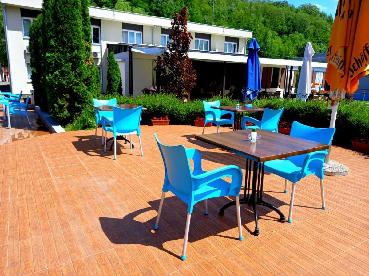 Hotel Drinska Lasta Ljubovija Екстер'єр фото